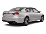 2012 Volkswagen Passat SE w/Sunroof & Nav