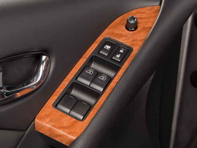 2010 NISSAN TRUCK MURANO SL