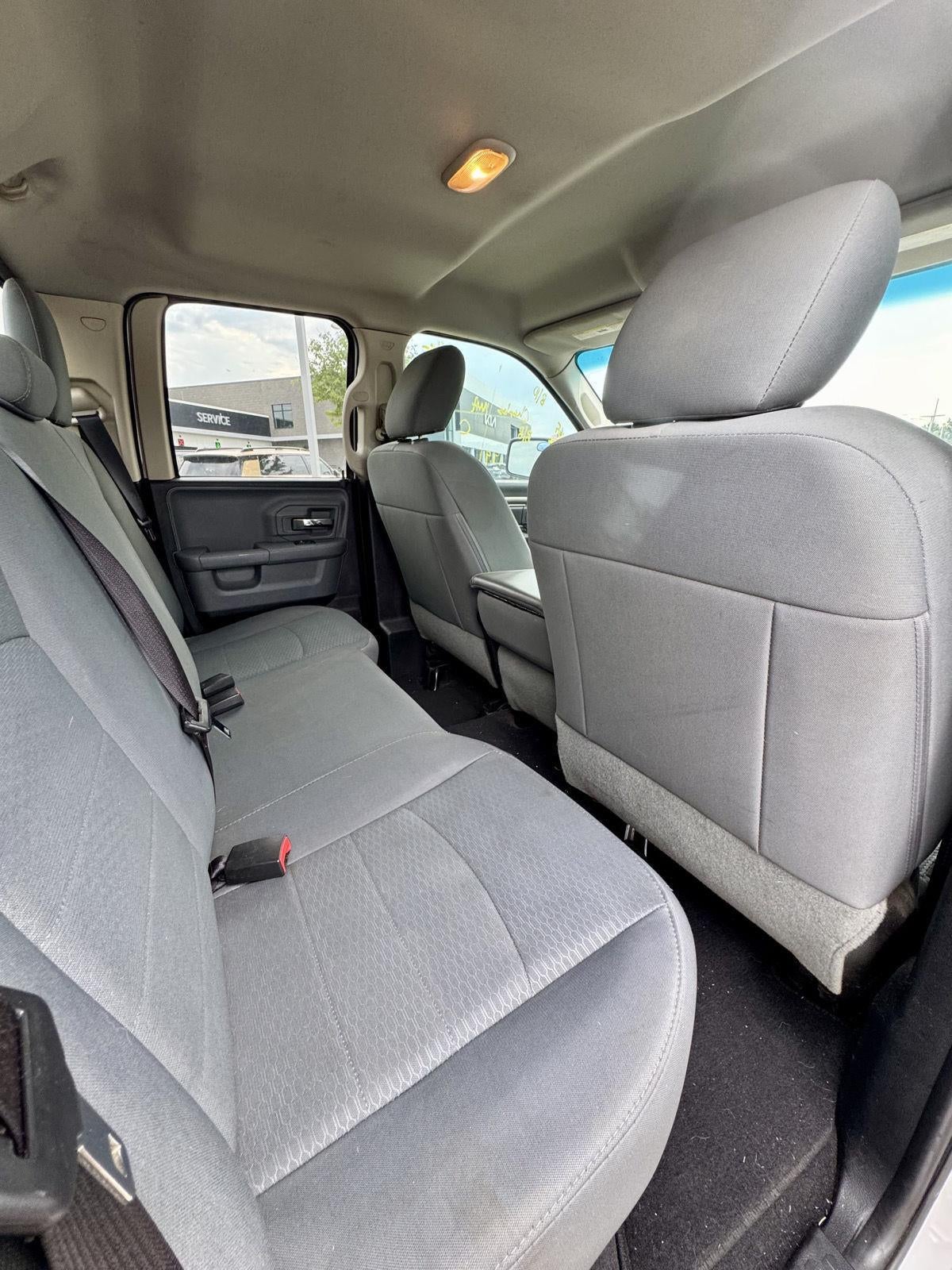 2016 RAM 1500 SLT