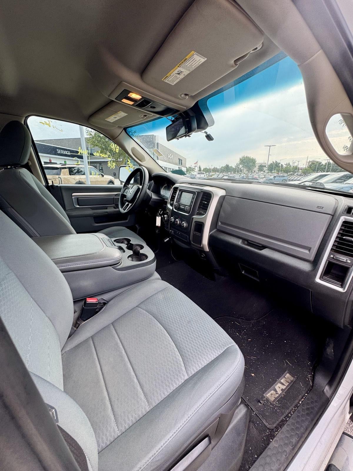 2016 RAM 1500 SLT