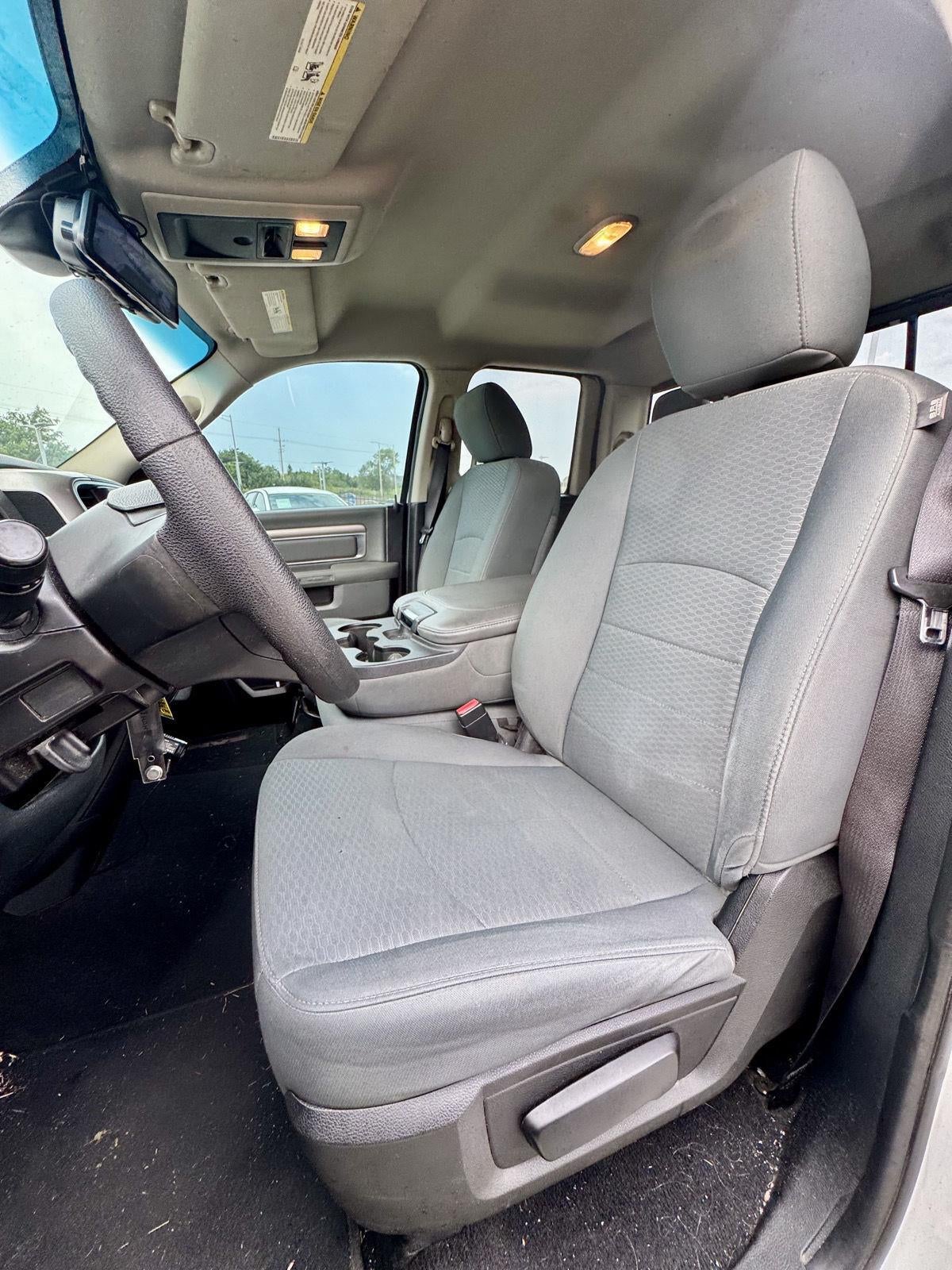 2016 RAM 1500 SLT
