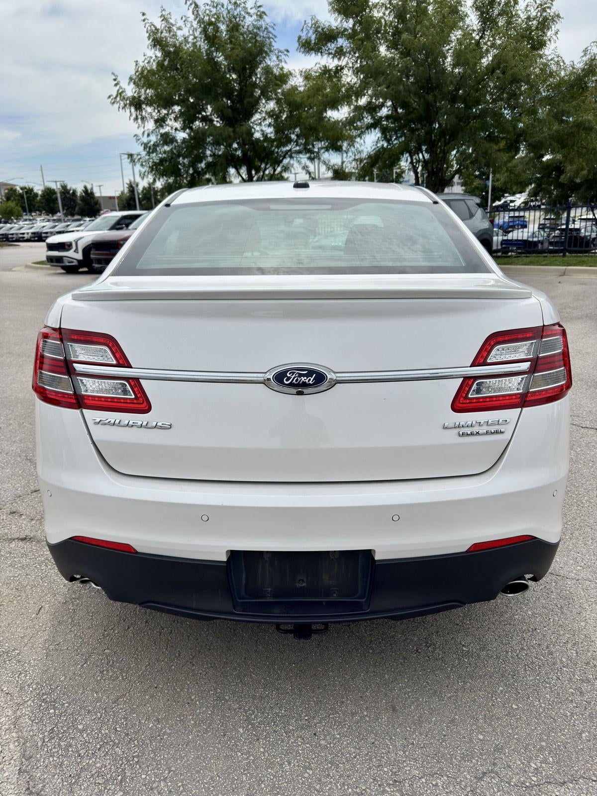 2016 Ford Taurus LIMITED