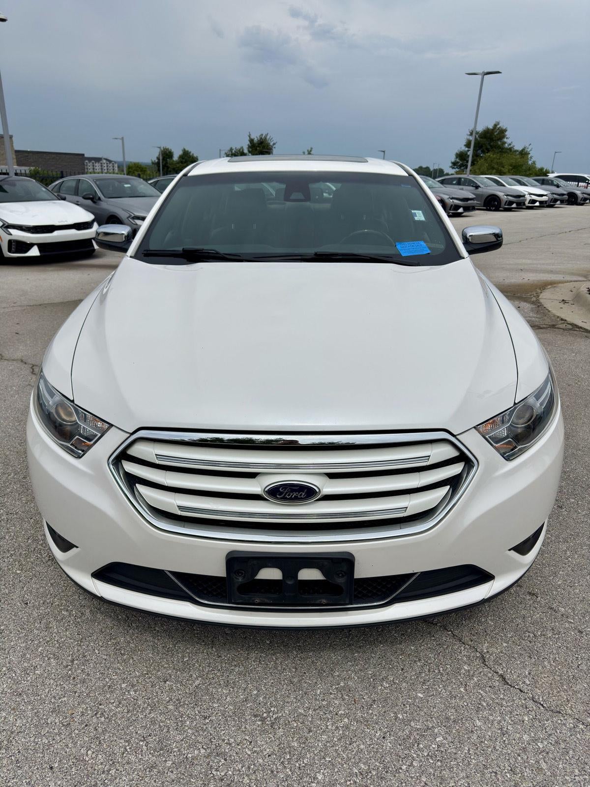 2016 Ford Taurus LIMITED
