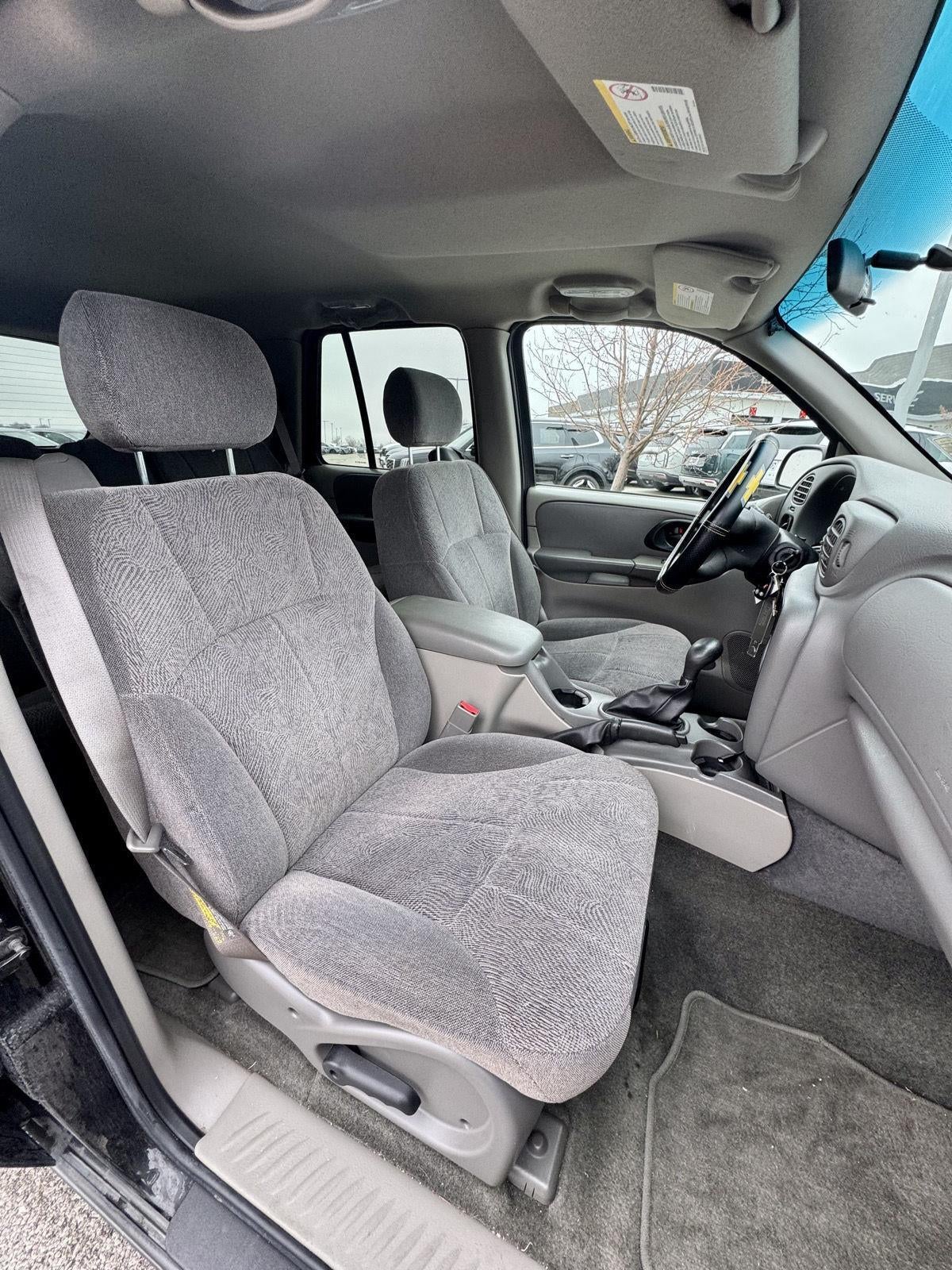 2004 Chevrolet TrailBlazer LS