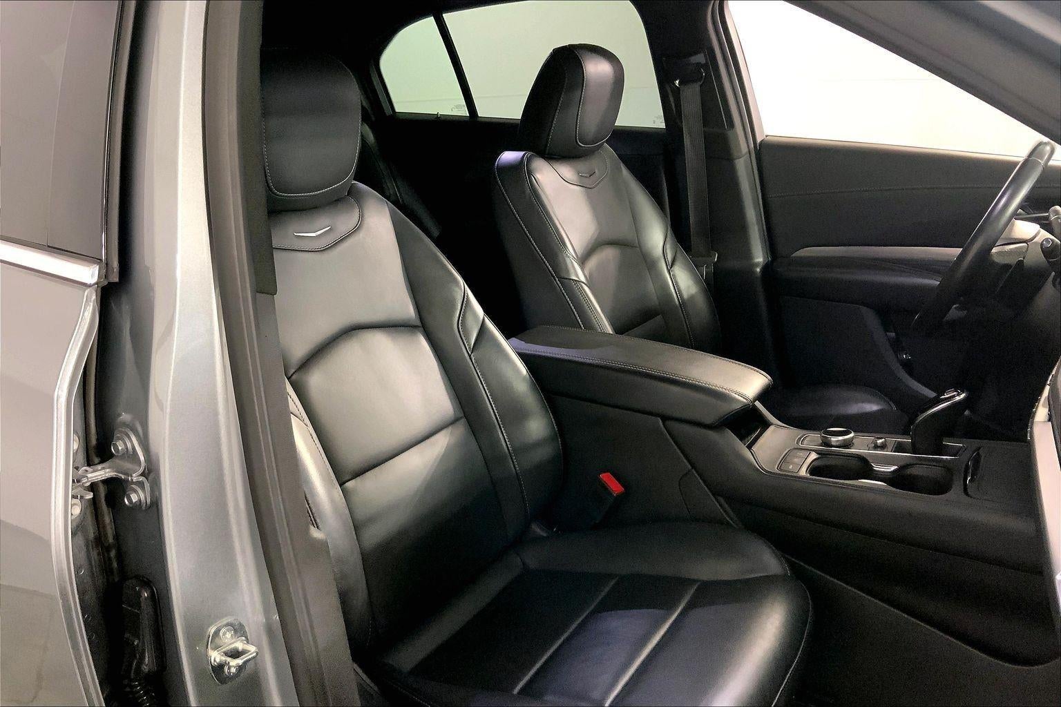 2024 Cadillac XT4 AWD Premium Luxury