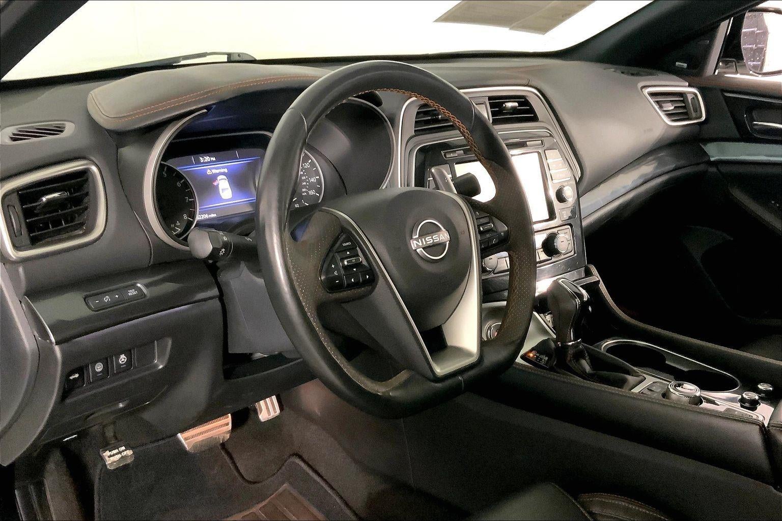 2023 Nissan Maxima SR