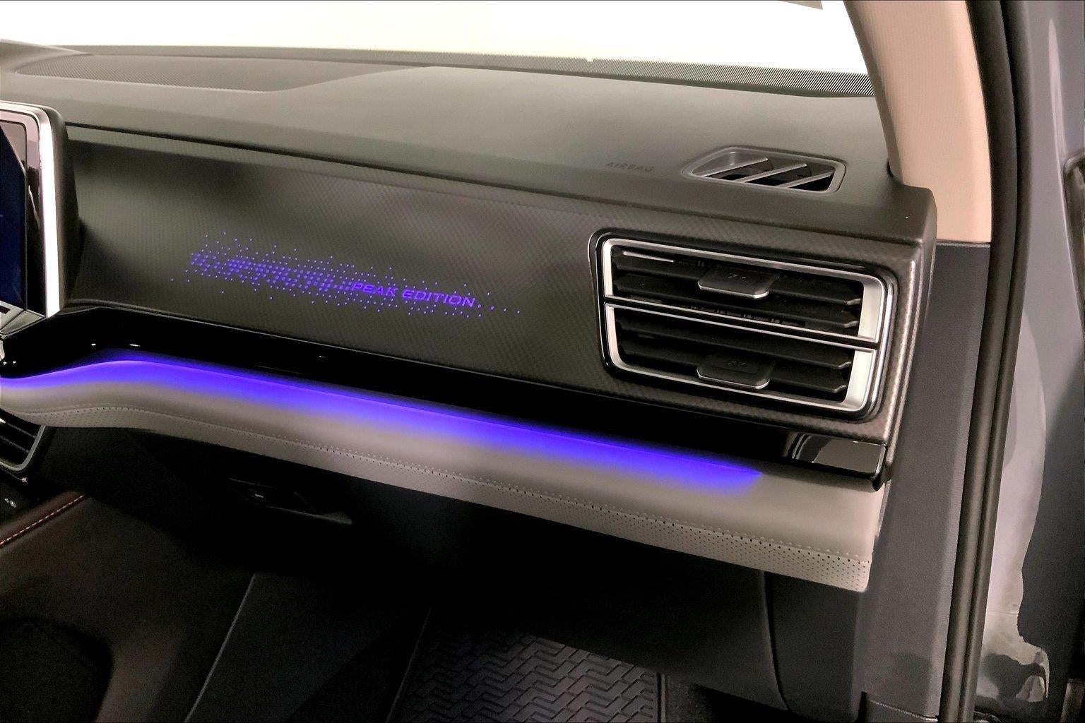 2025 Volkswagen Atlas 2.0T Peak Edition