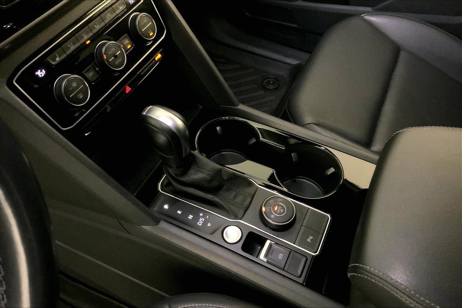 2020 Volkswagen ATLAS CROSS SPO 2.0T SEL PREMIUM