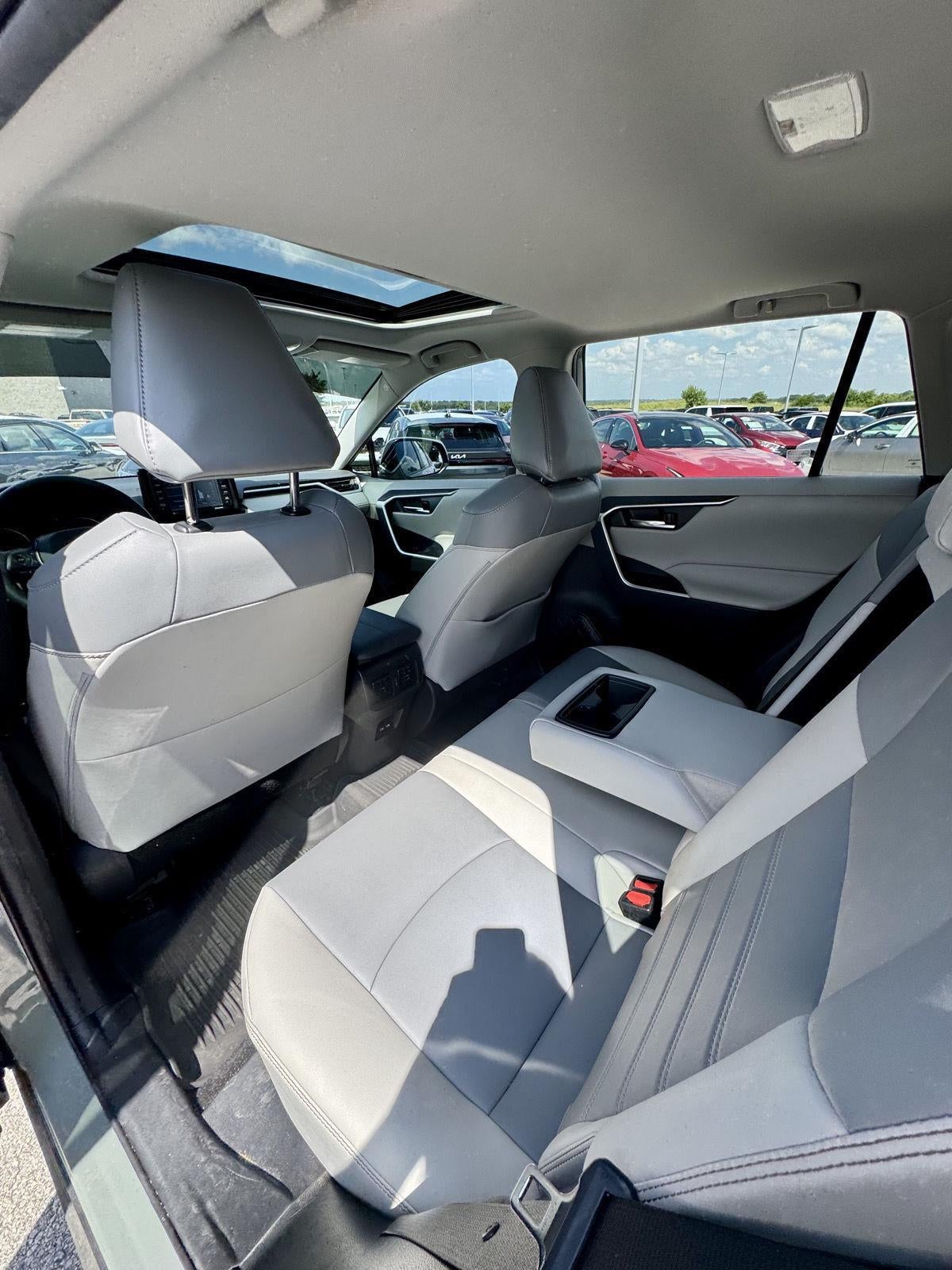 2021 Toyota RAV4 XLE Premium