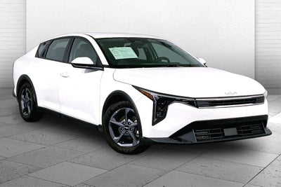 2025 Kia K4 LXS