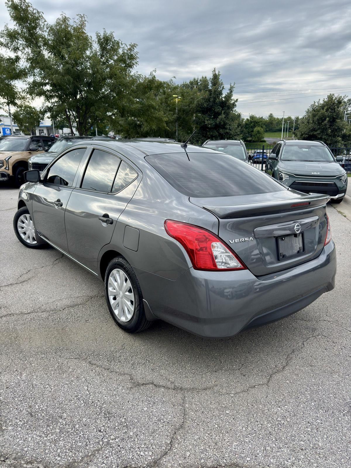 2019 Nissan Versa Sedan S Plus