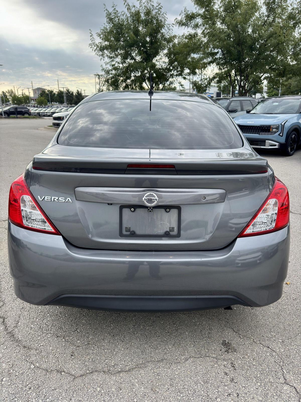 2019 Nissan Versa Sedan S Plus
