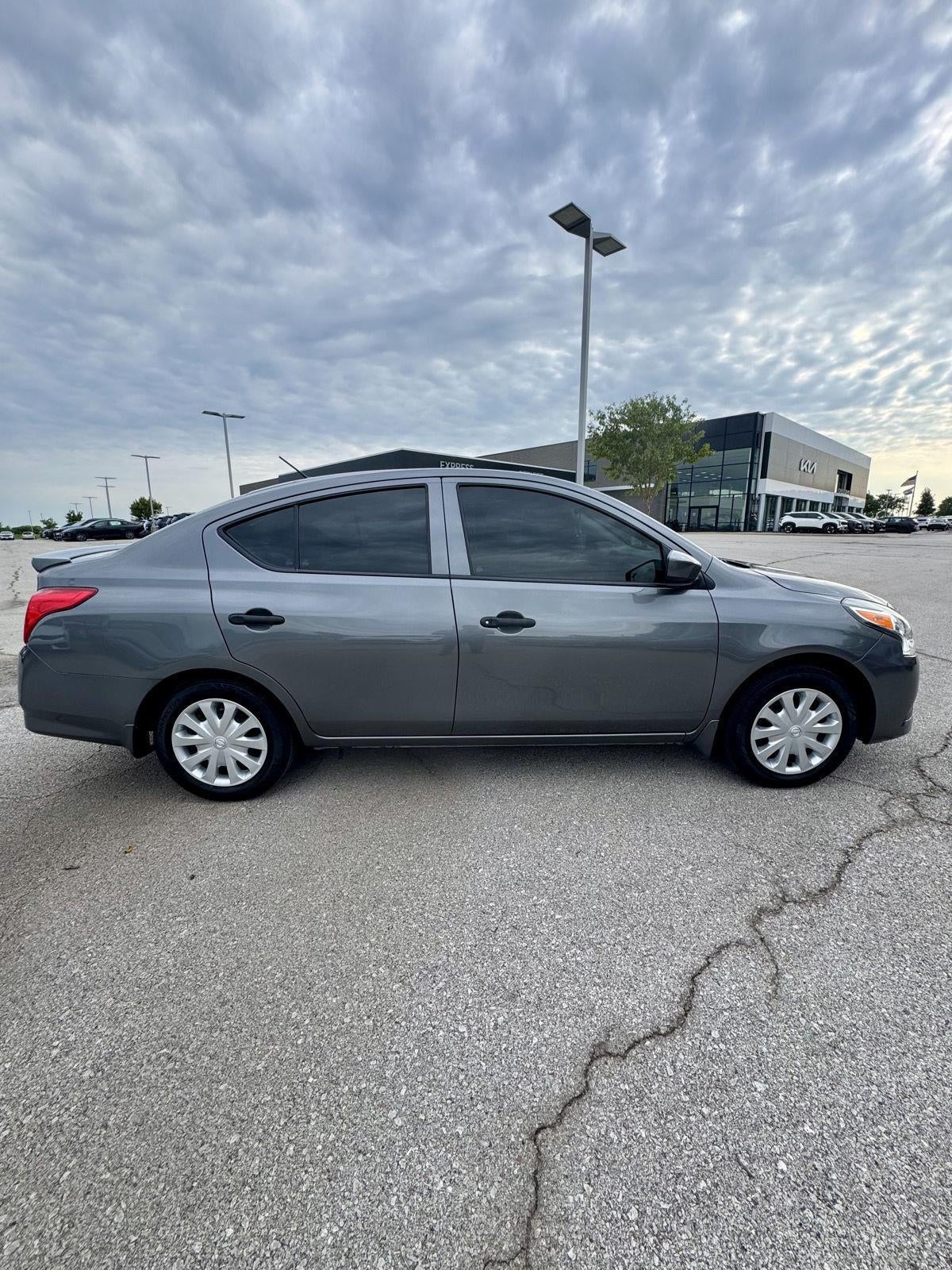 2019 Nissan Versa Sedan S Plus