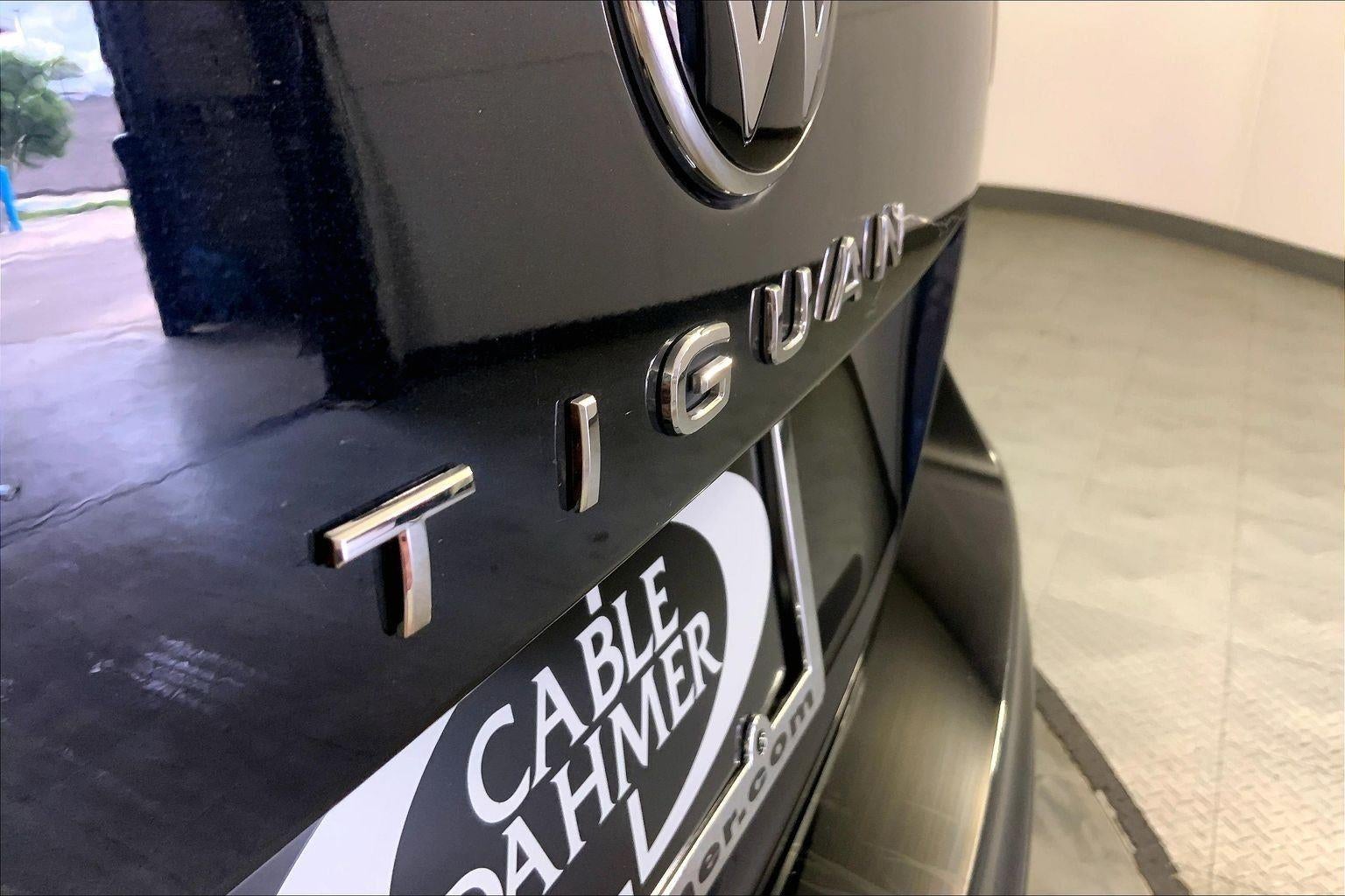 2024 Volkswagen Tiguan SE R-Line Black