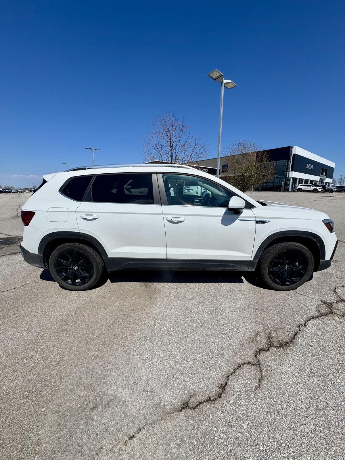 2023 Volkswagen Taos SE