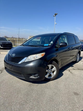 2014 Toyota Sienna LE AAS