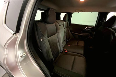 2022 Mitsubishi Outlander ES