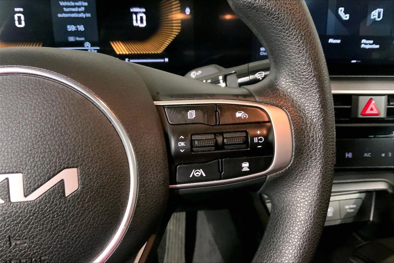 2025 Kia K5 LXS