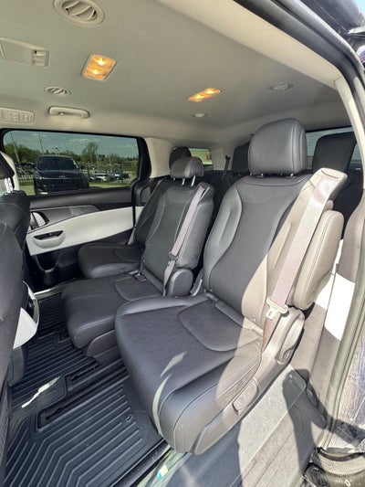 2024 Kia Carnival LX