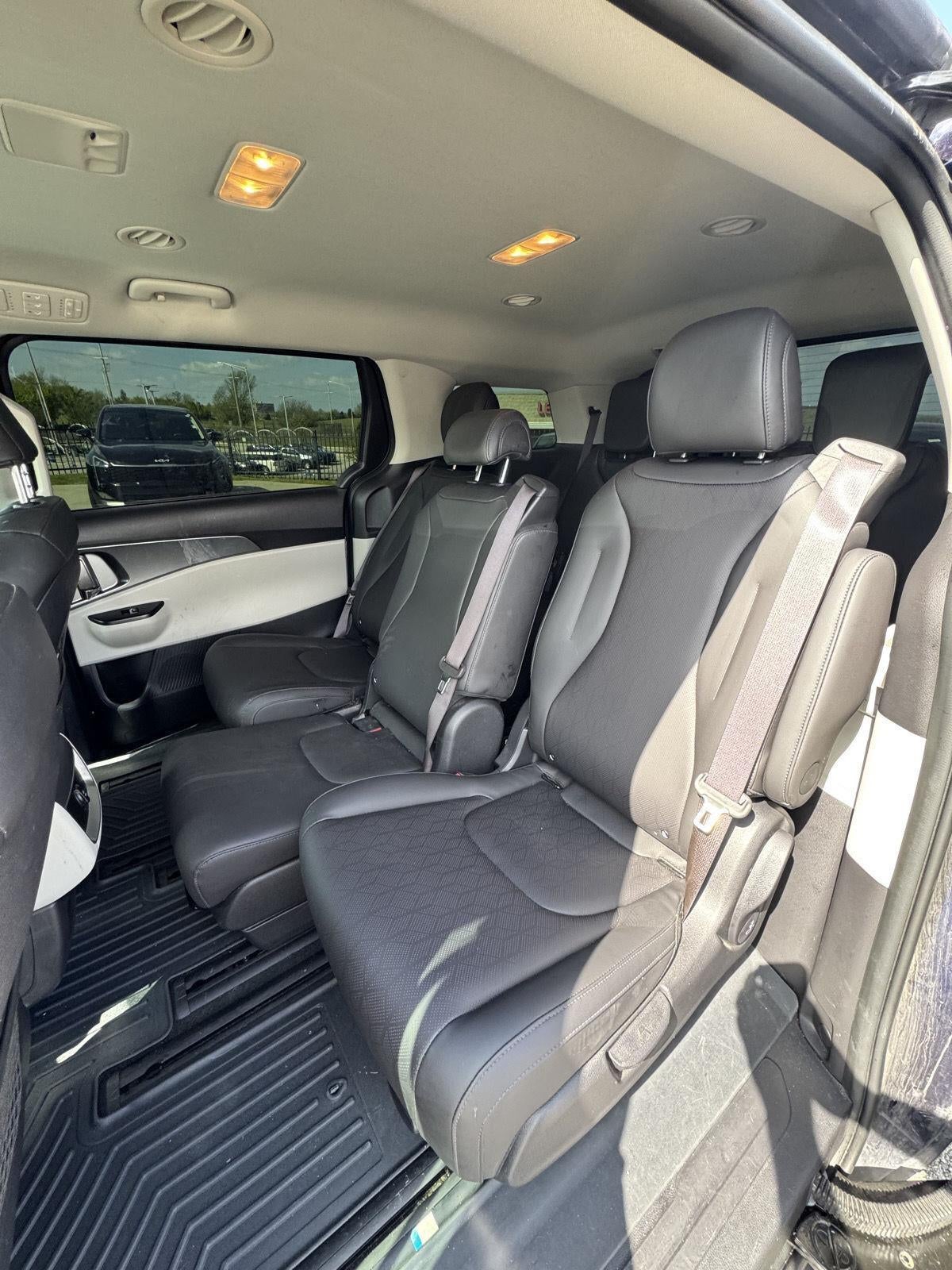 2024 Kia Carnival LX