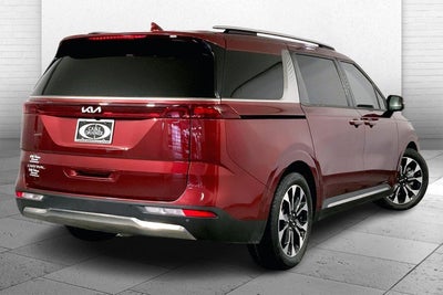 2023 Kia Carnival SX