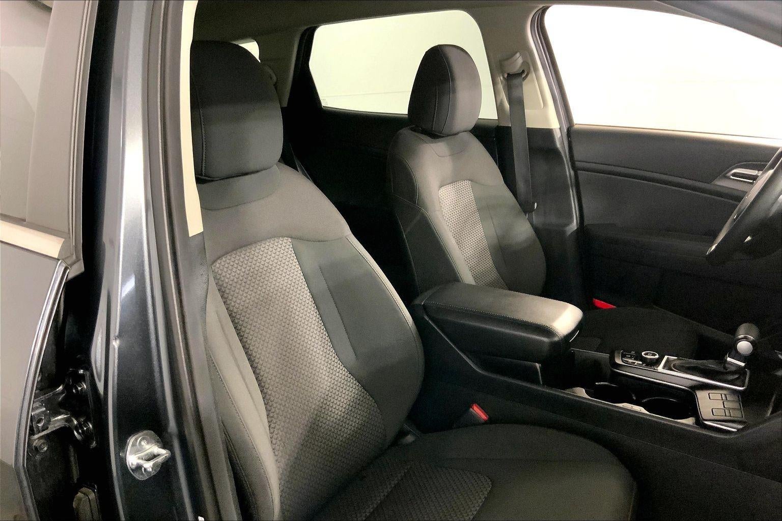 2024 Kia SPORTAGE LX