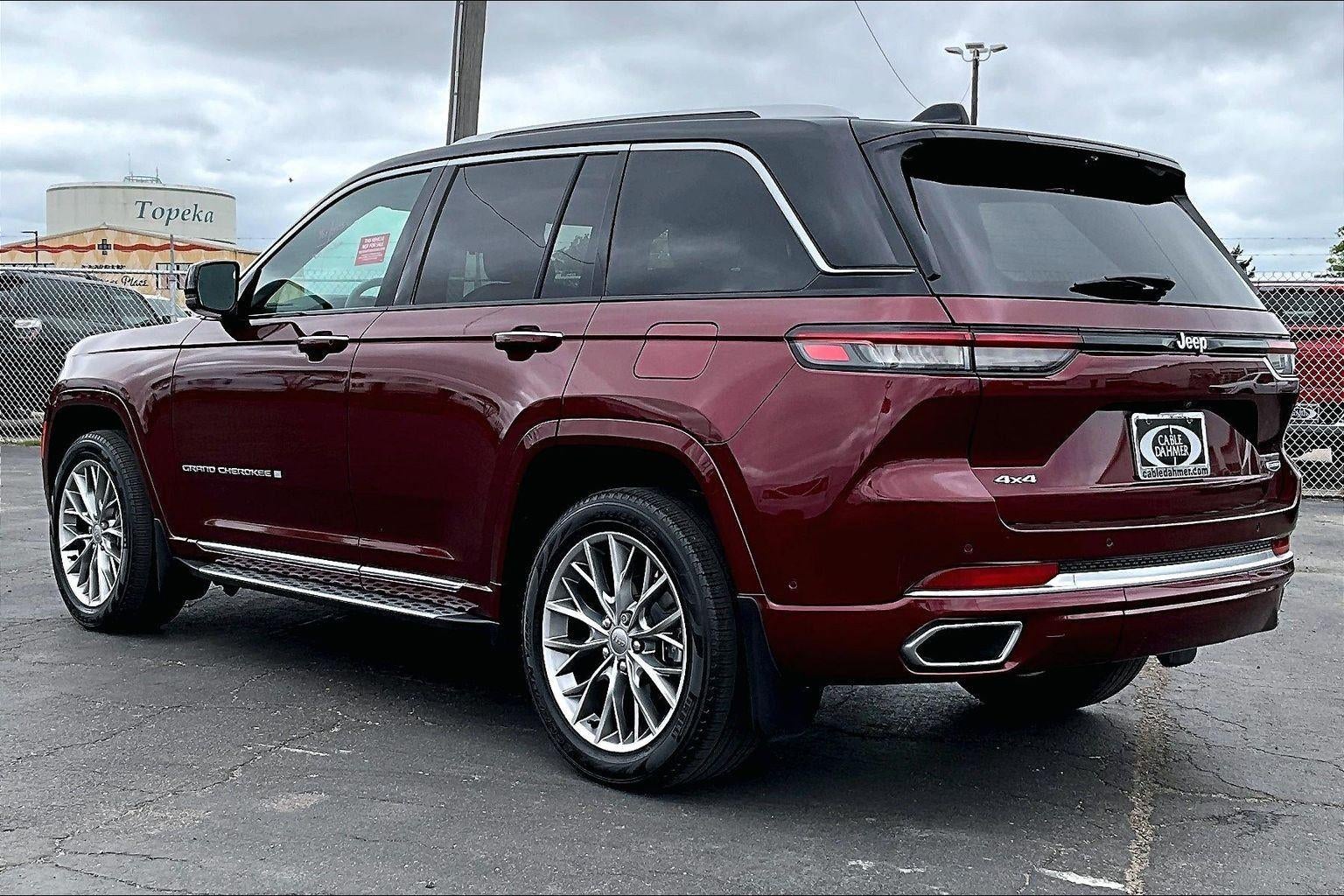 2023 Jeep Grand Cherokee Summit