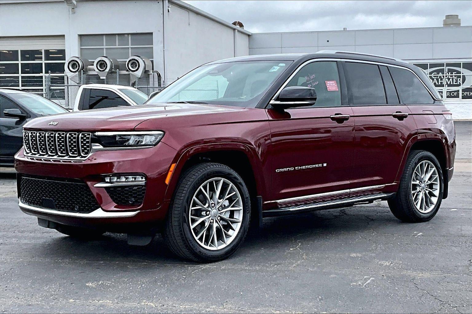 2023 Jeep Grand Cherokee Summit