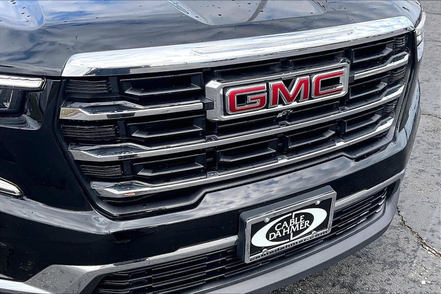 2024 GMC Acadia Elevation