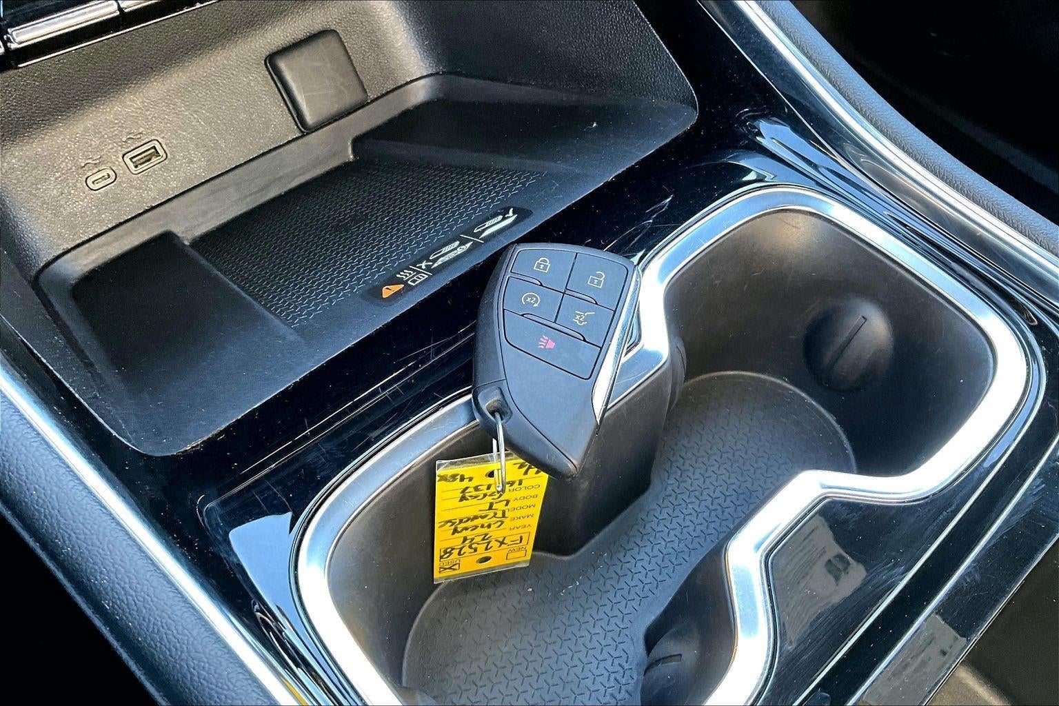 2024 Chevrolet Traverse LT