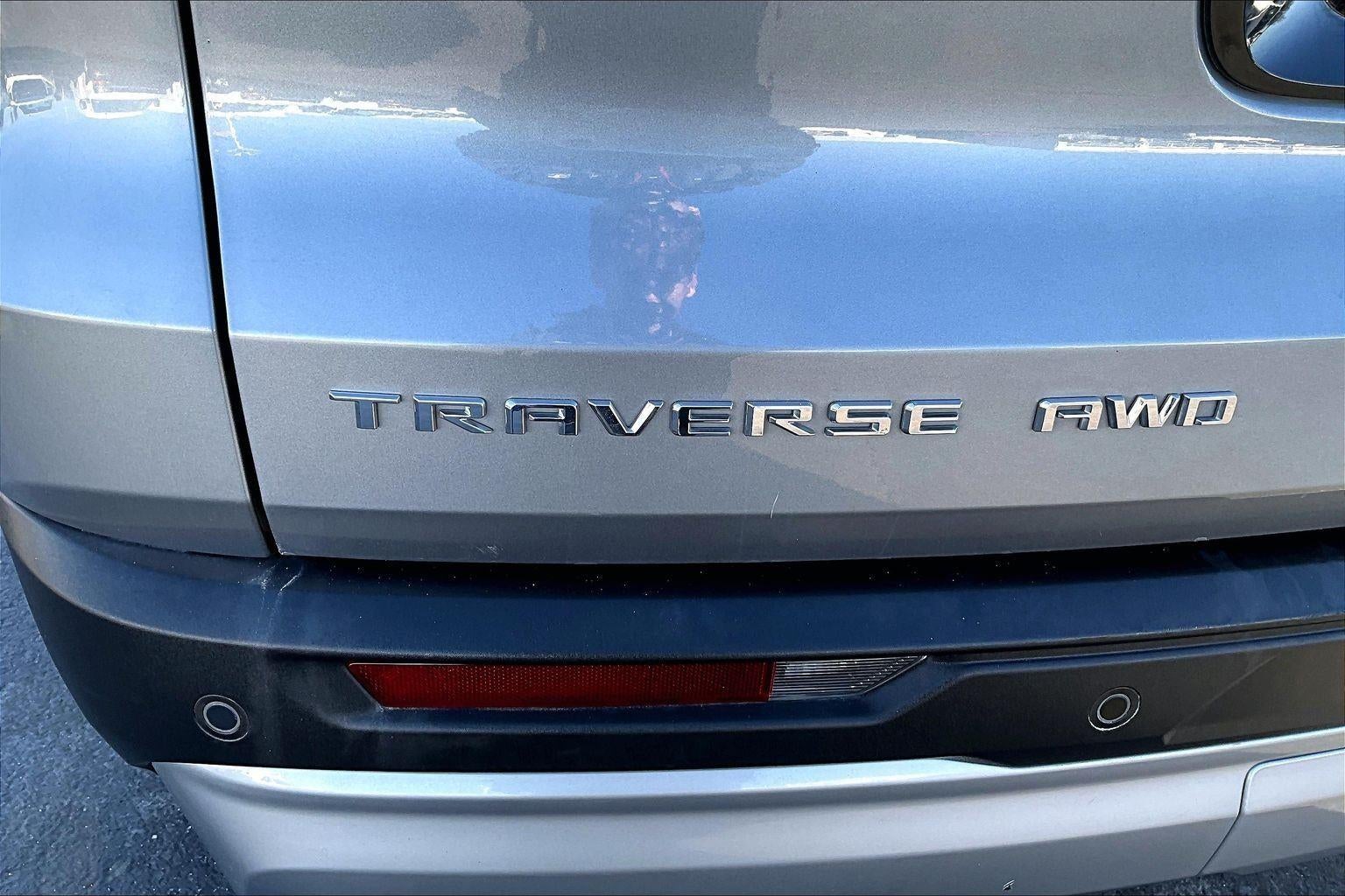 2024 Chevrolet Traverse LT