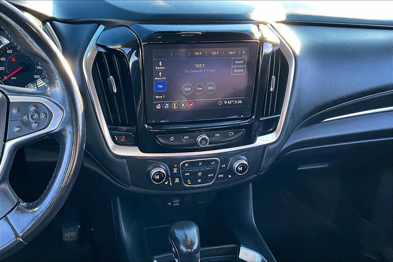 2021 Chevrolet Traverse LT Leather