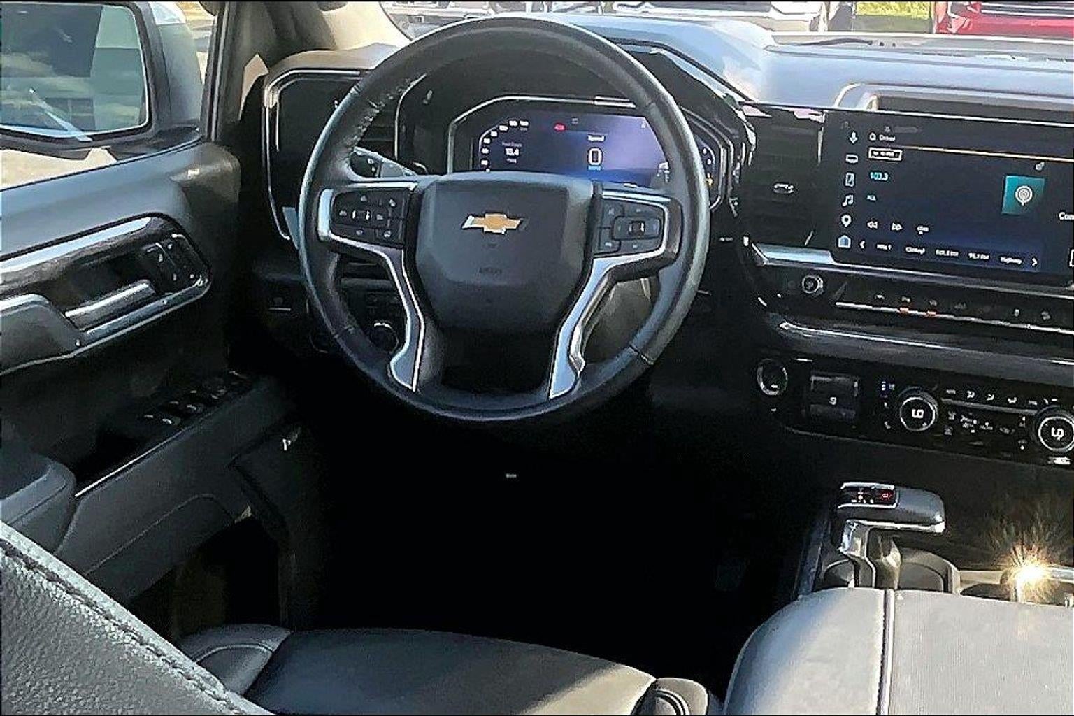 2025 Chevrolet Silverado 1500 LTZ