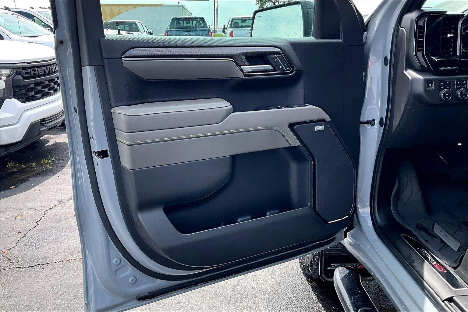 2025 Chevrolet Silverado 1500 ZR2