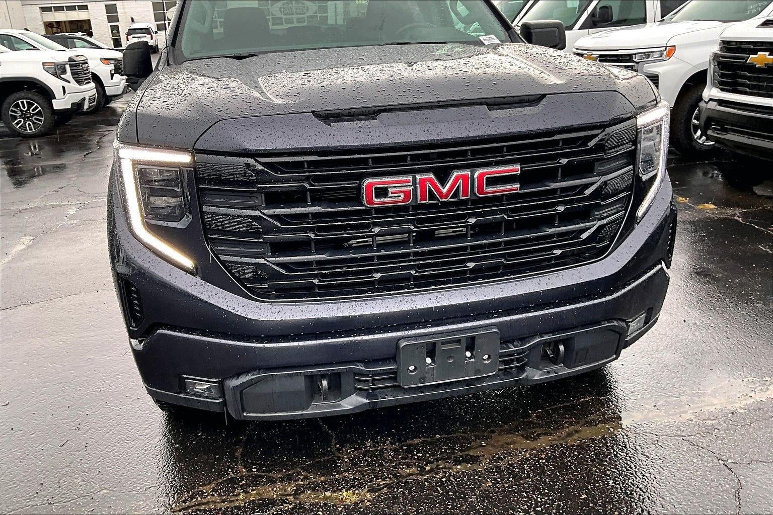 2024 GMC Sierra 1500 Elevation