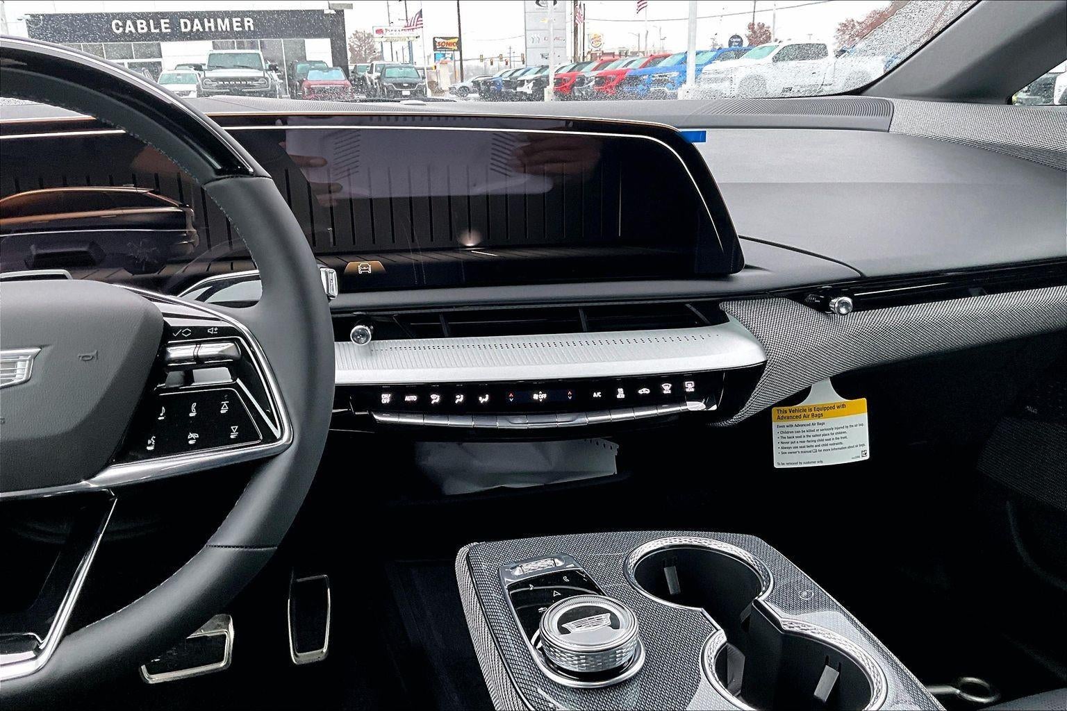 2026 Cadillac OPTIQ Premium Luxury