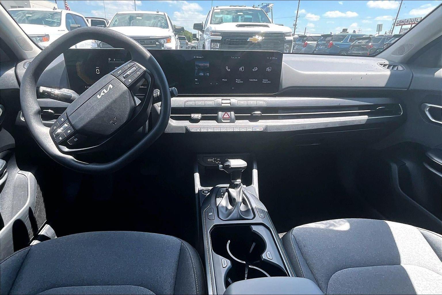 2025 Kia K4 LXS