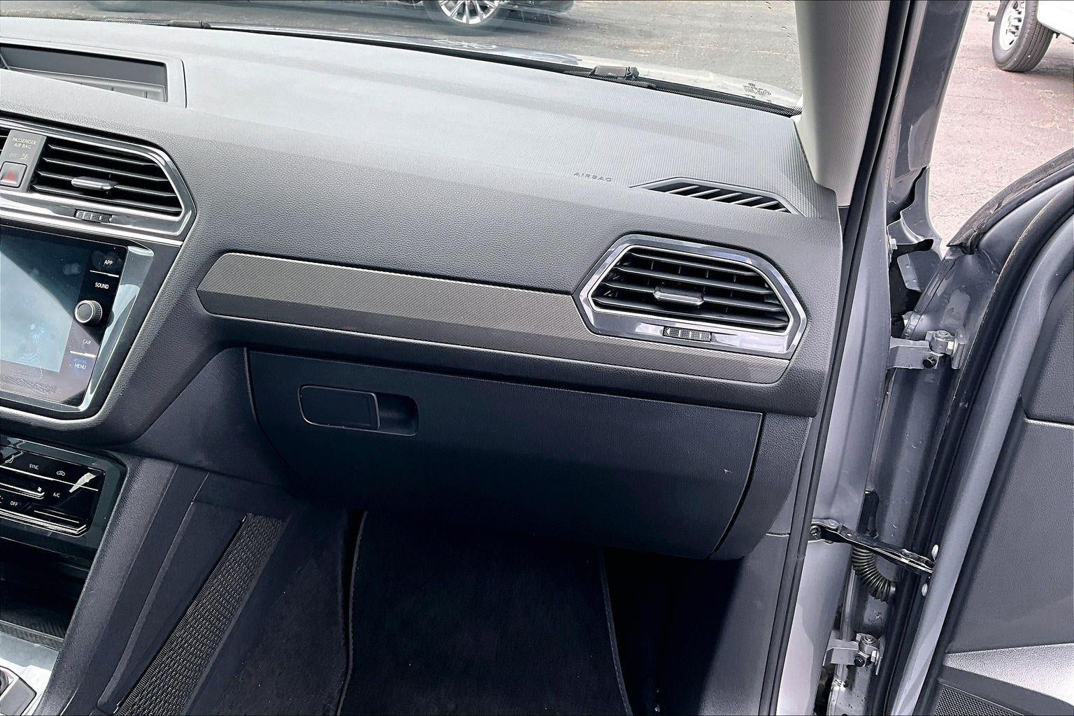 2023 Volkswagen Tiguan SE
