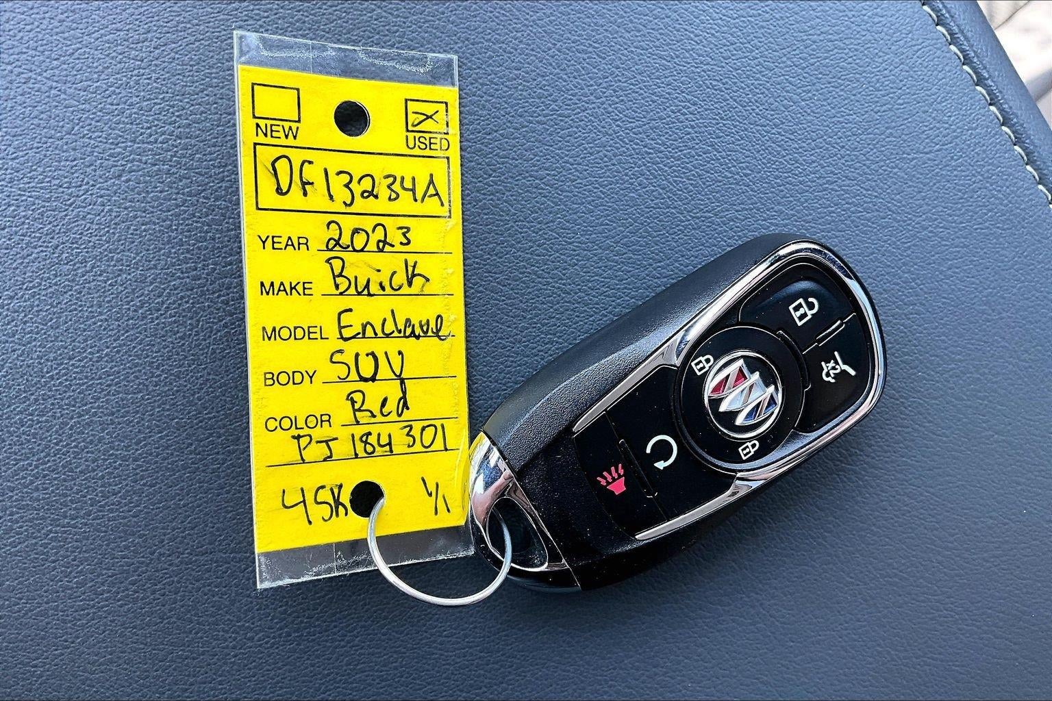 2023 Buick Enclave Essence