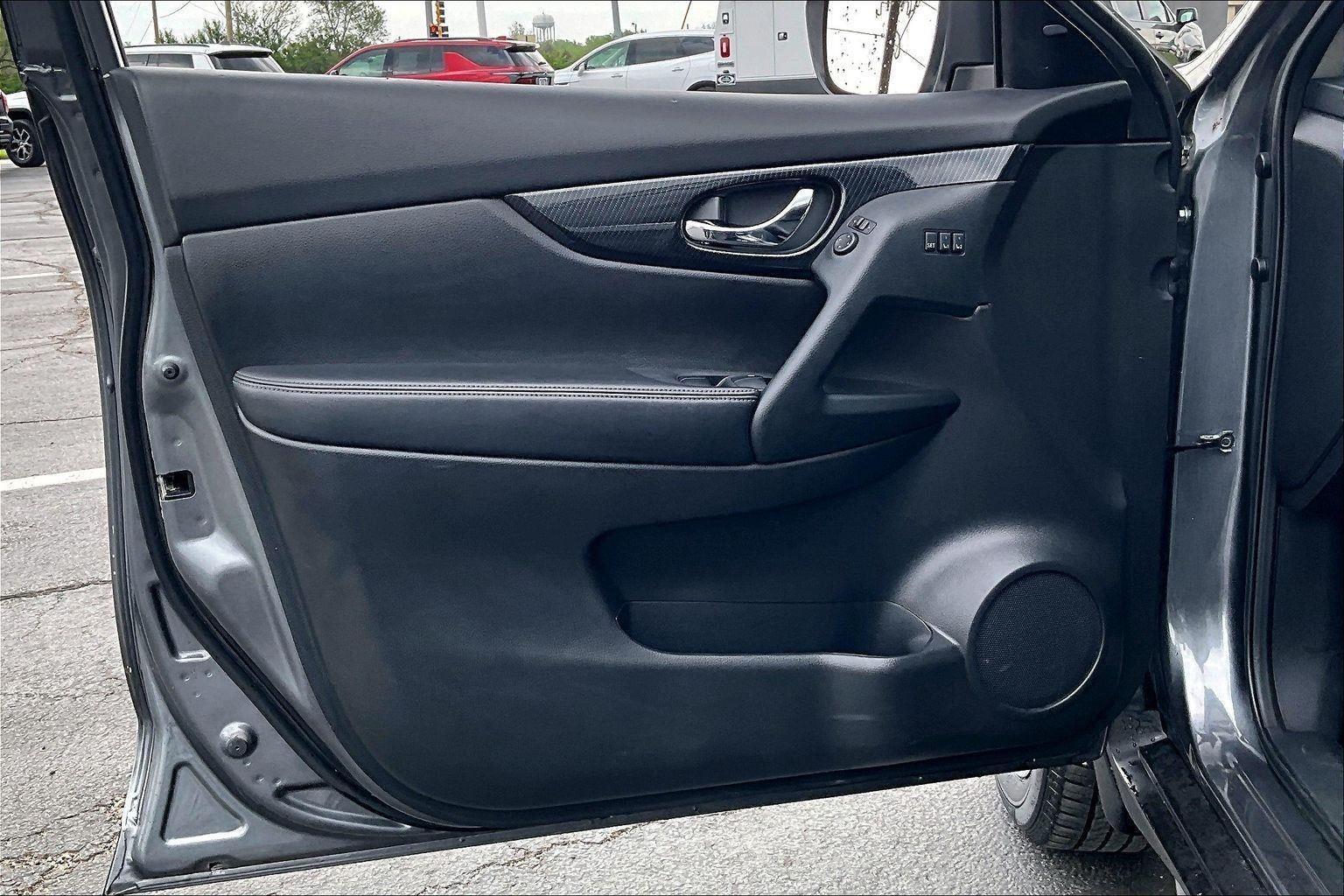 2020 Nissan Rogue SL