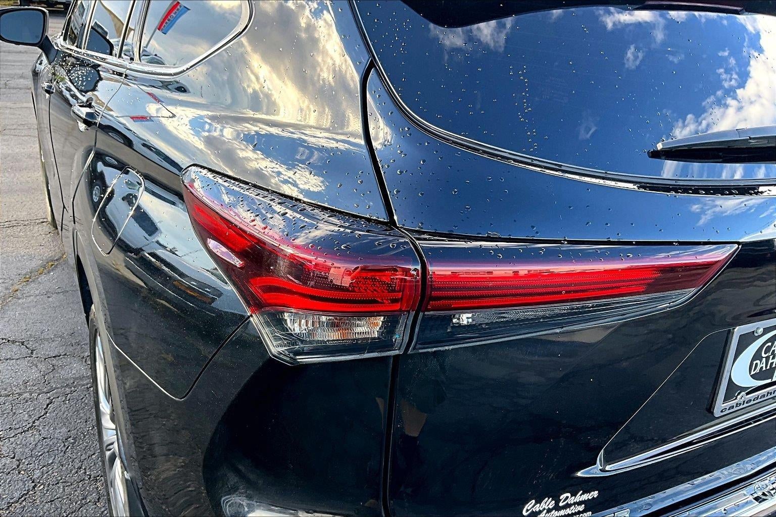 2024 Toyota Highlander Hybrid Platinum