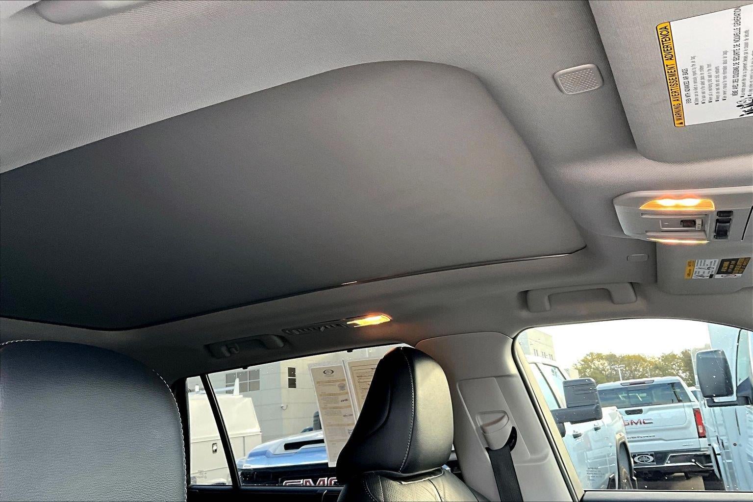 2024 Toyota Highlander Hybrid Platinum