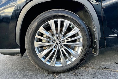 2024 Toyota Highlander Hybrid Platinum