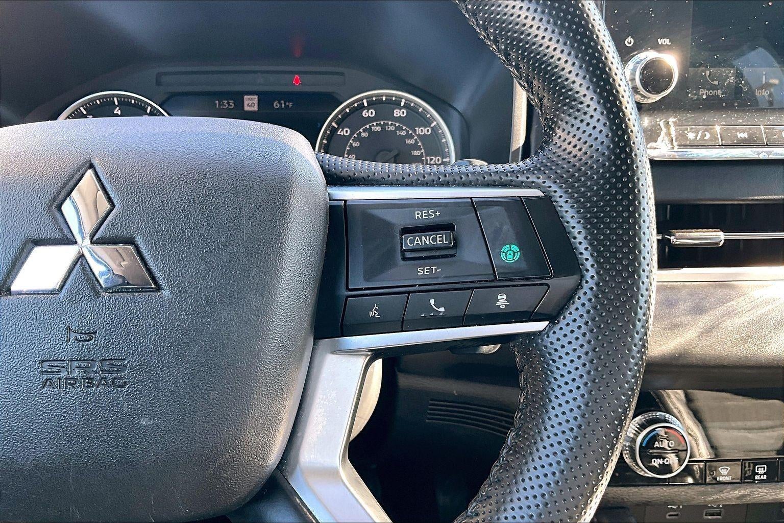 2024 Mitsubishi Outlander SE