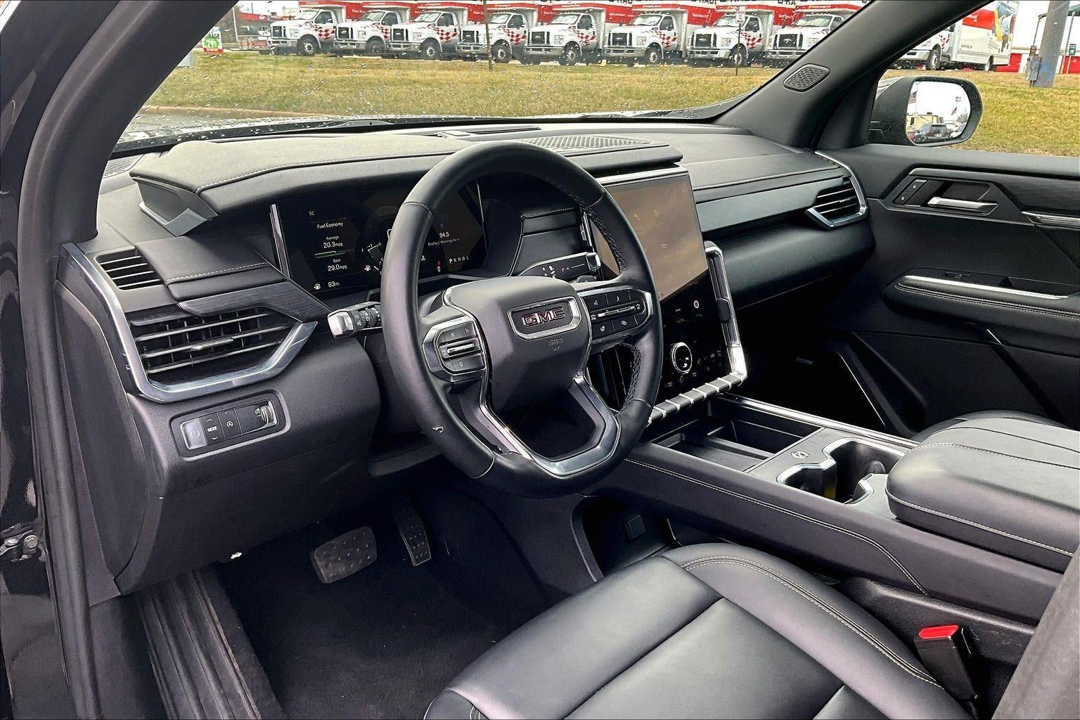 2024 GMC Acadia Elevation