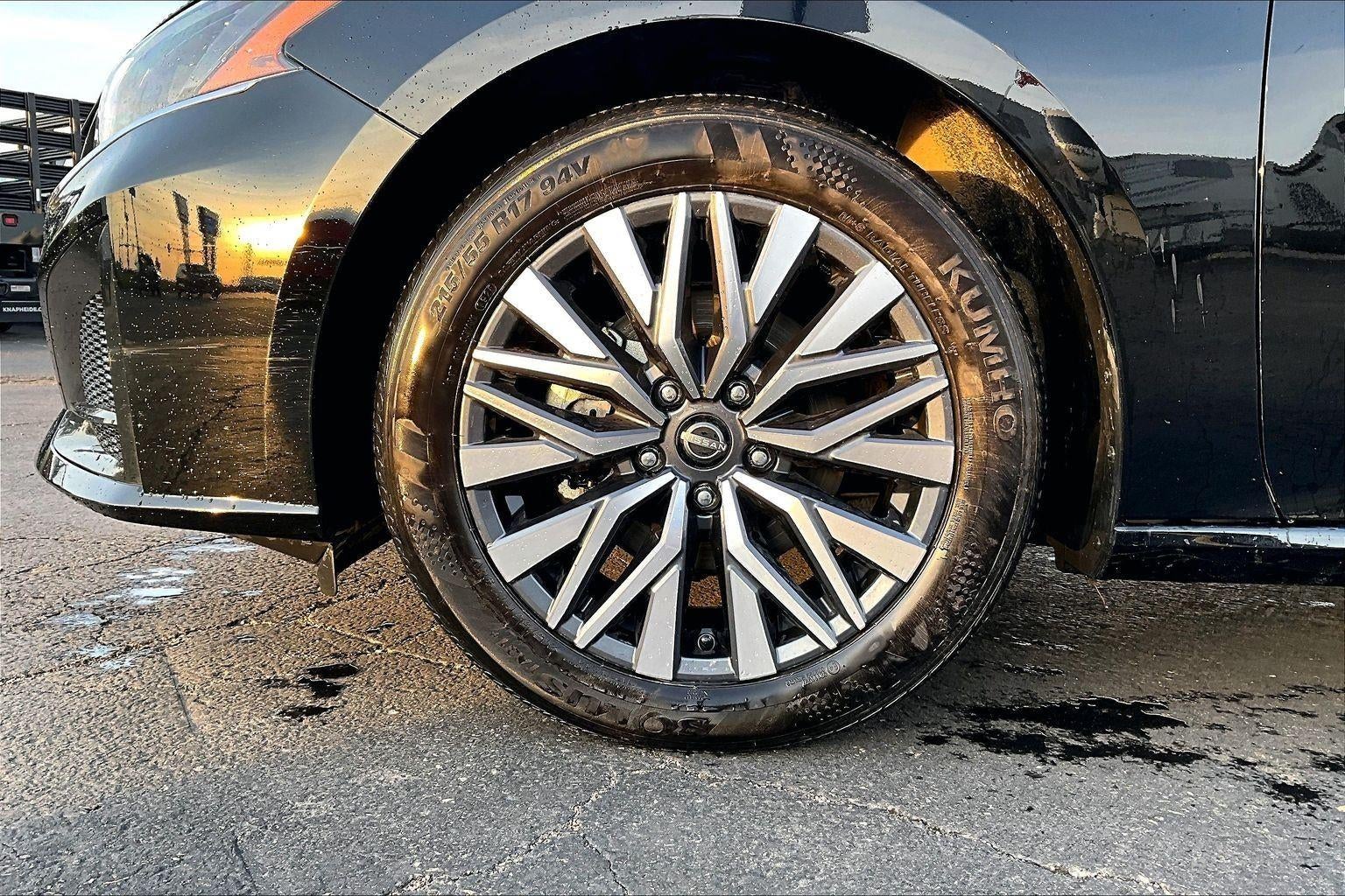 2025 Nissan Altima SV