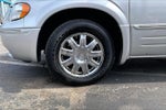 2005 Chrysler Town & Country Limited