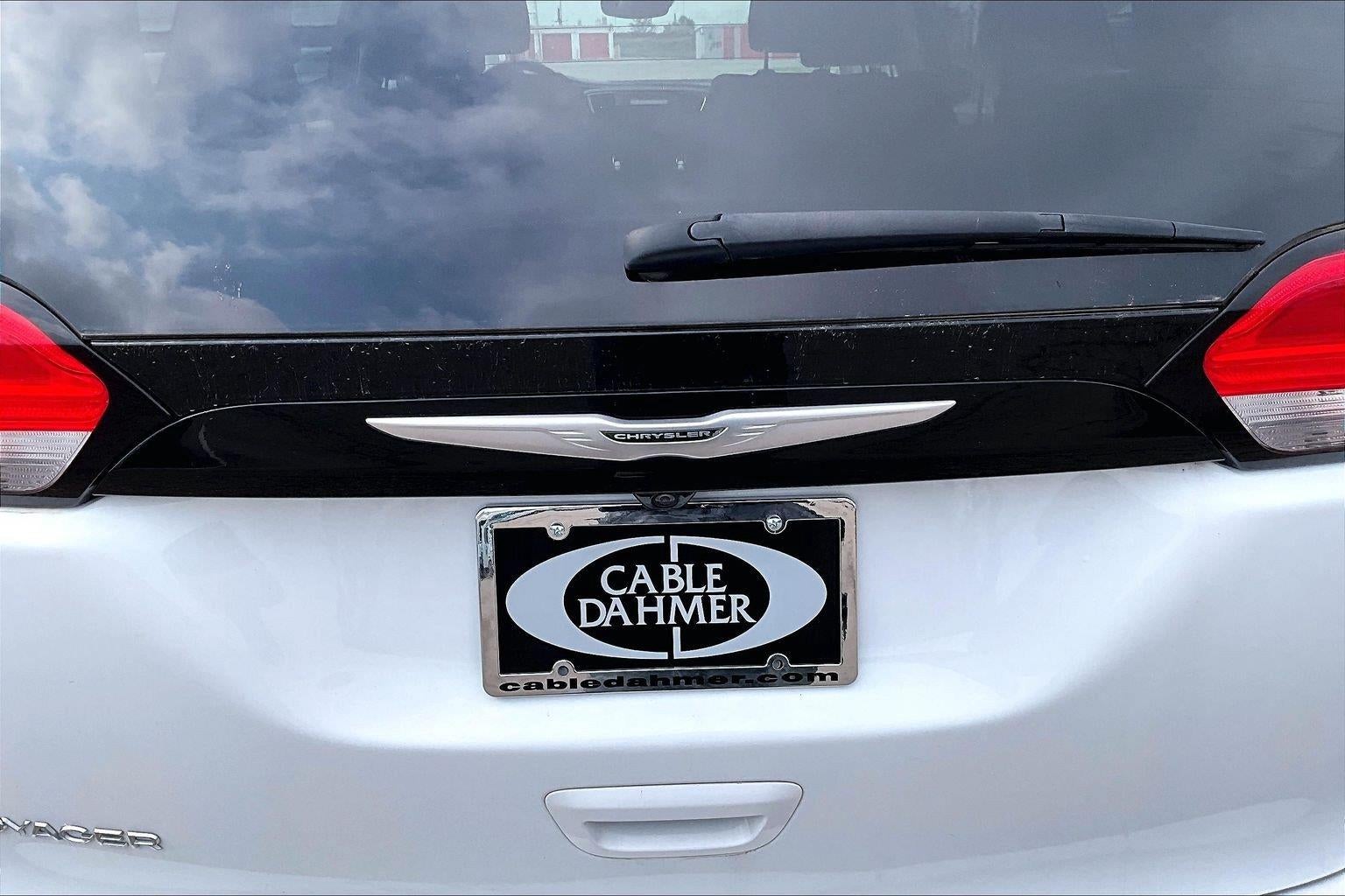 2023 Chrysler Voyager LX