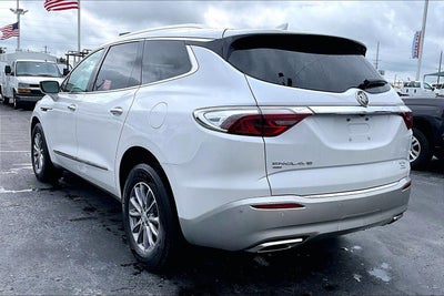 2022 Buick Enclave Essence