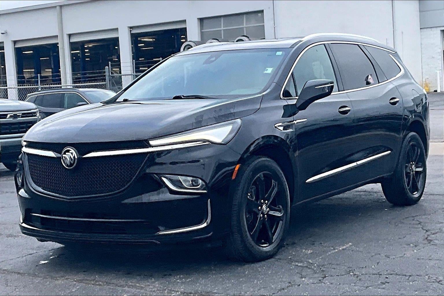2023 Buick Enclave Essence